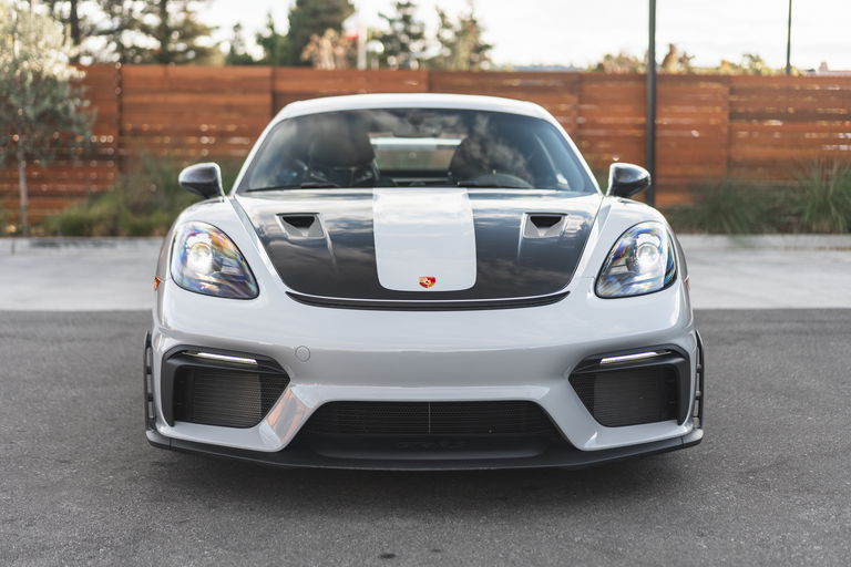 Porsche 718 Cayman GT4 RS