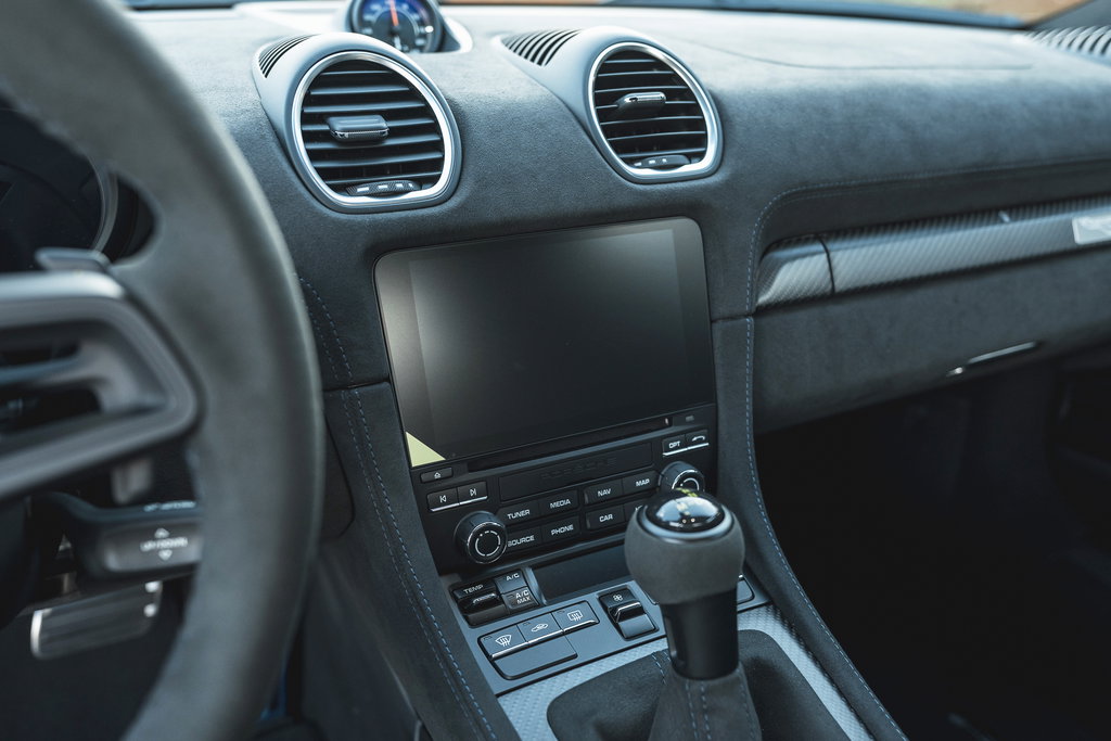 Porsche 718 Cayman GT4 RS