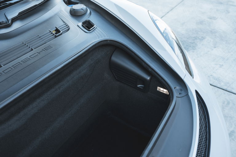 Porsche 718 Cayman GT4 RS