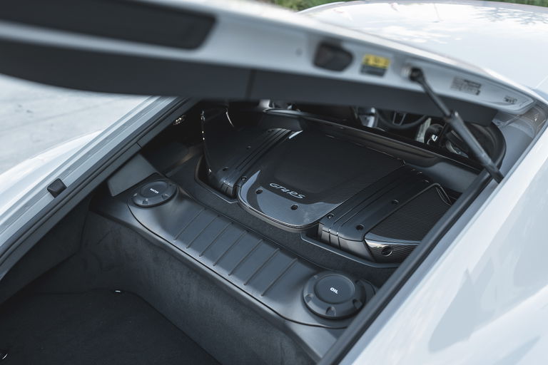 Porsche 718 Cayman GT4 RS