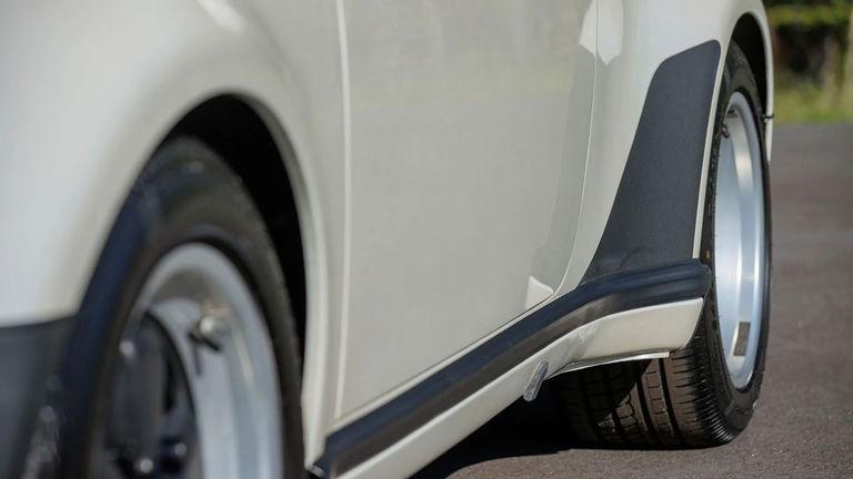 Porsche 911 Turbo 3.3 (US)