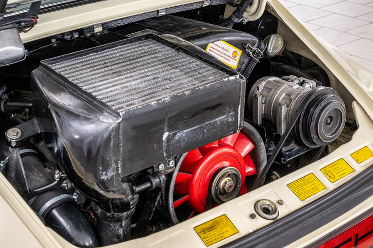 Porsche 911 Turbo 3.3