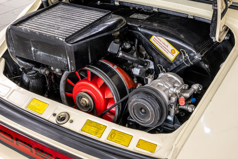 Porsche 911 Turbo 3.3