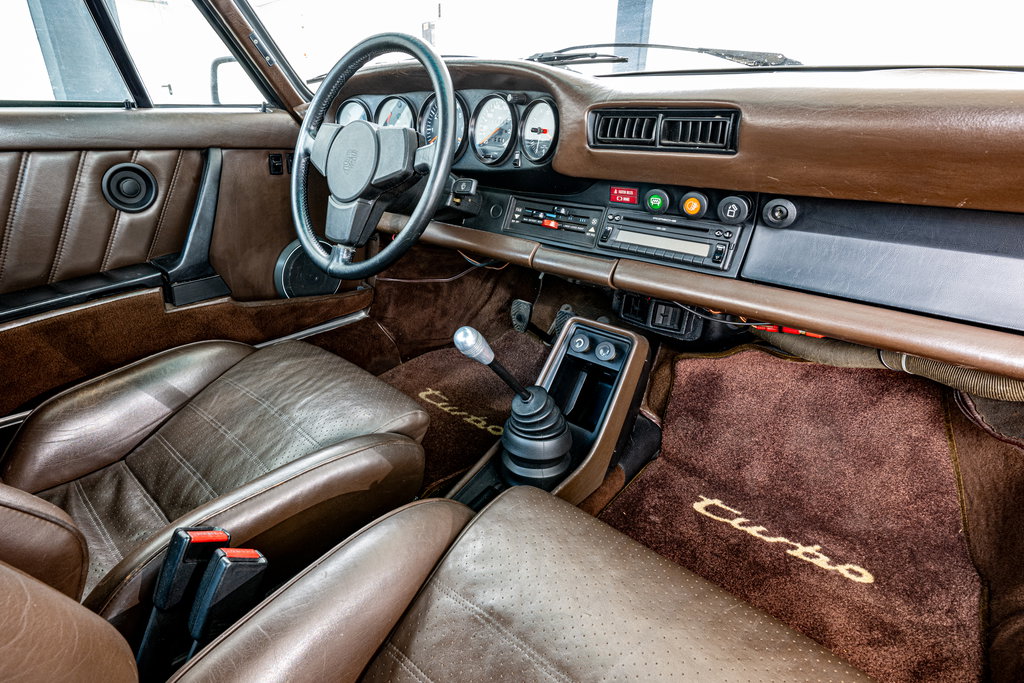 Porsche 911 Turbo 3.3