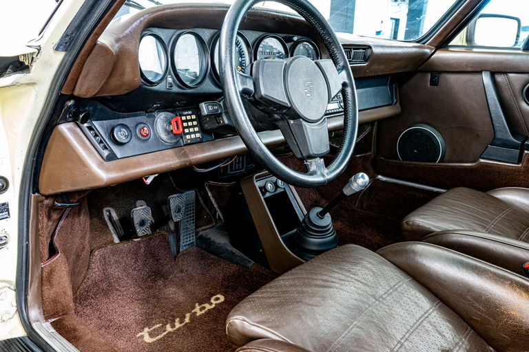 Porsche 911 Turbo 3.3