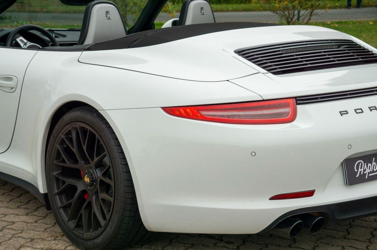 Porsche 991 Carrera GTS