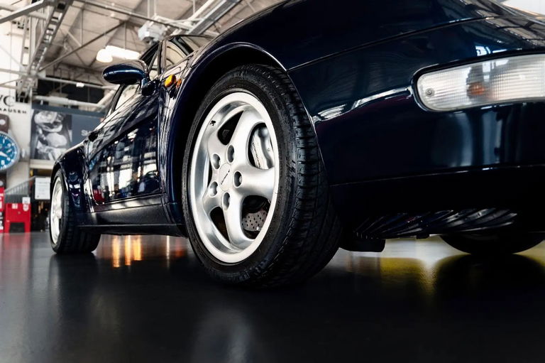 Porsche 993 Carrera 4