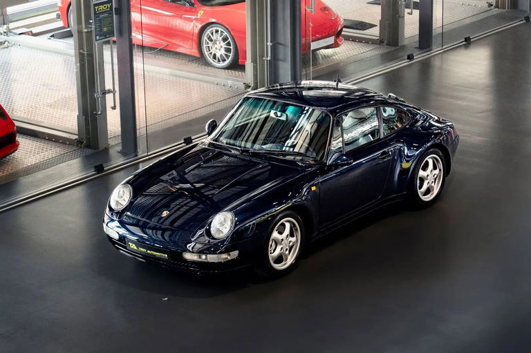 Porsche 993 Carrera 4