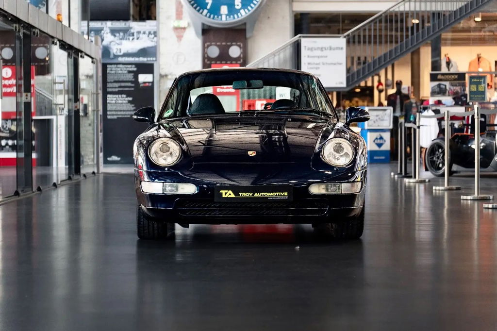Porsche 993 Carrera 4