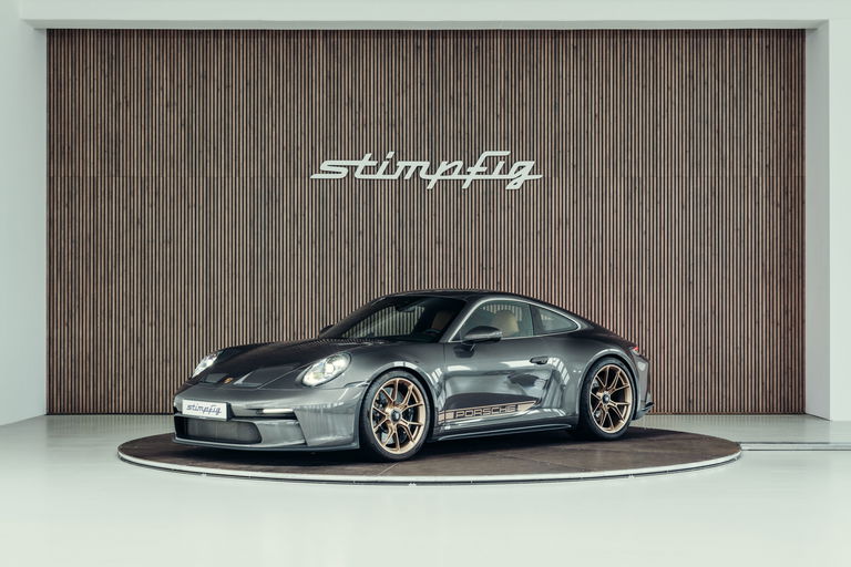 Porsche 992 GT3 Touring