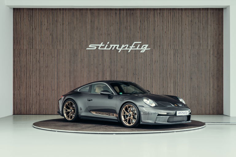 Porsche 992 GT3 Touring