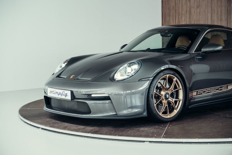 Porsche 992 GT3 Touring
