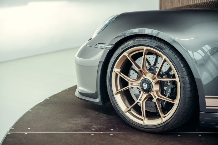 Porsche 992 GT3 Touring