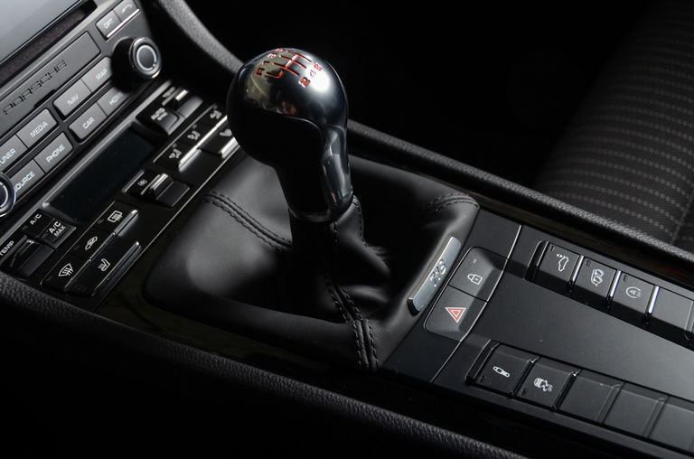 Porsche 718 Cayman T