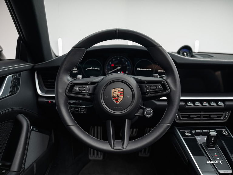 Porsche 992 Carrera GTS