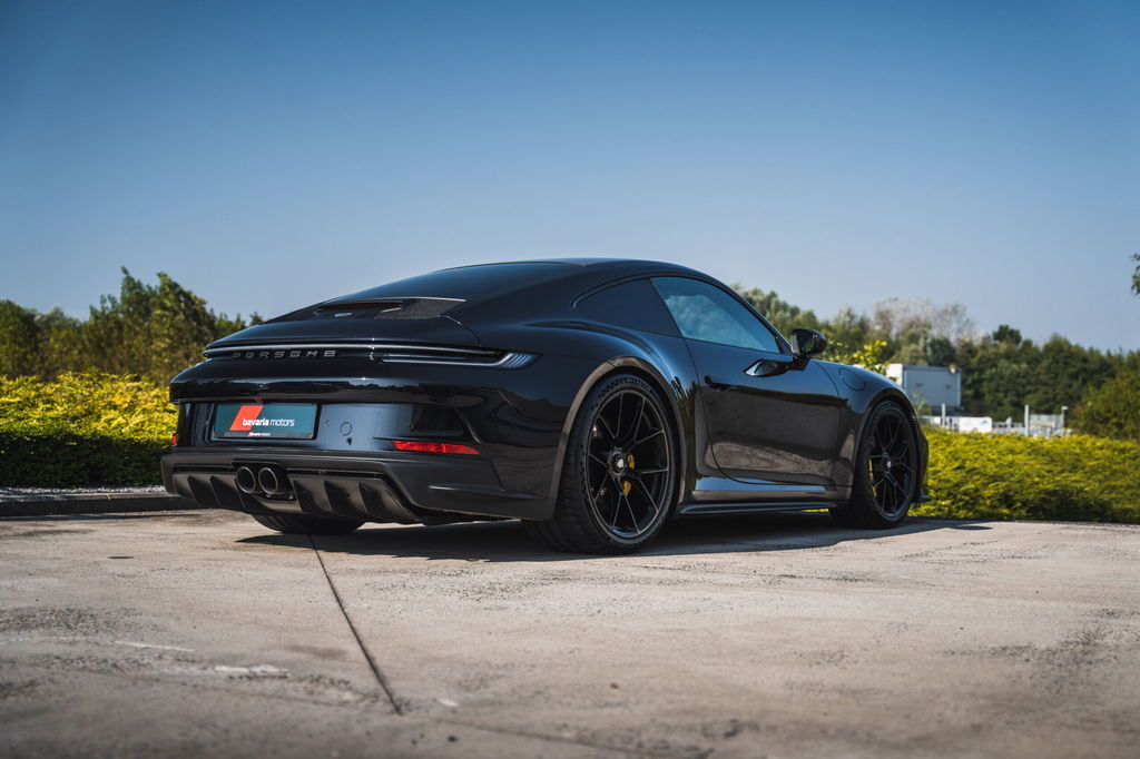 Porsche 992 GT3 Touring