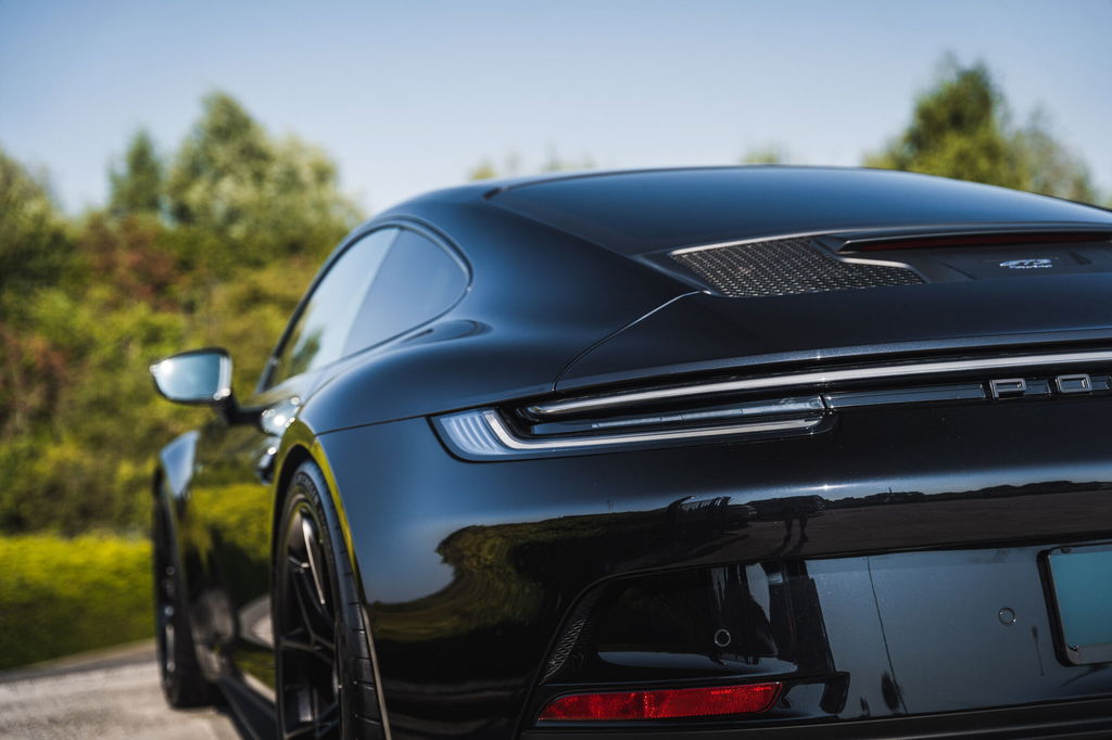 Porsche 992 GT3 Touring
