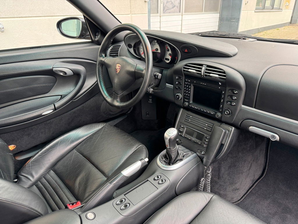 Porsche 996 Carrera 4S