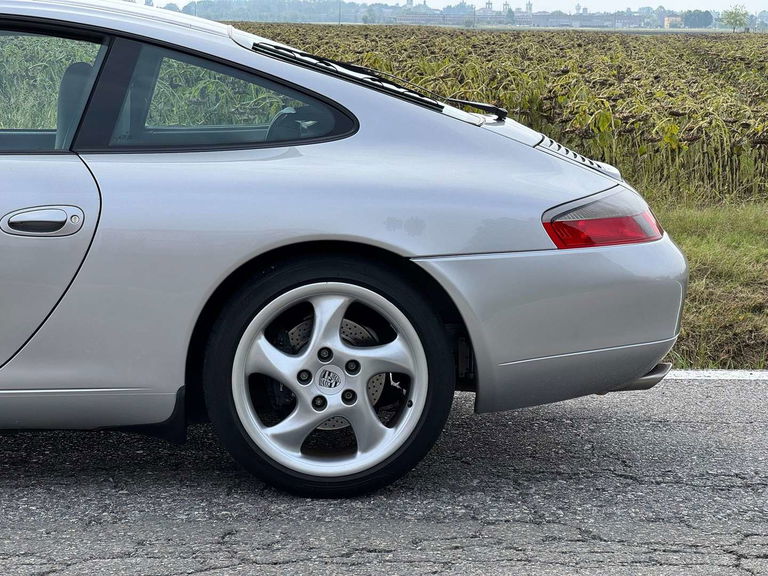 Porsche 996 Carrera
