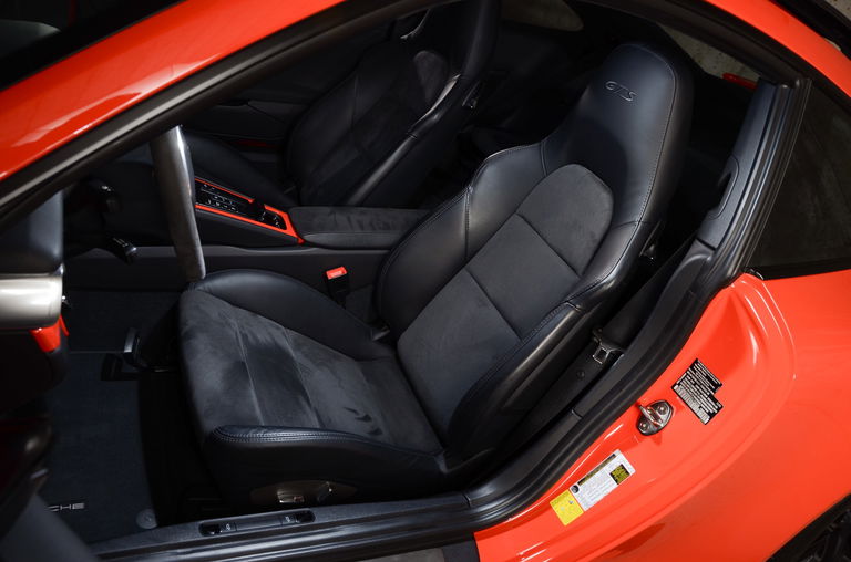 Porsche 991.2 Carrera GTS