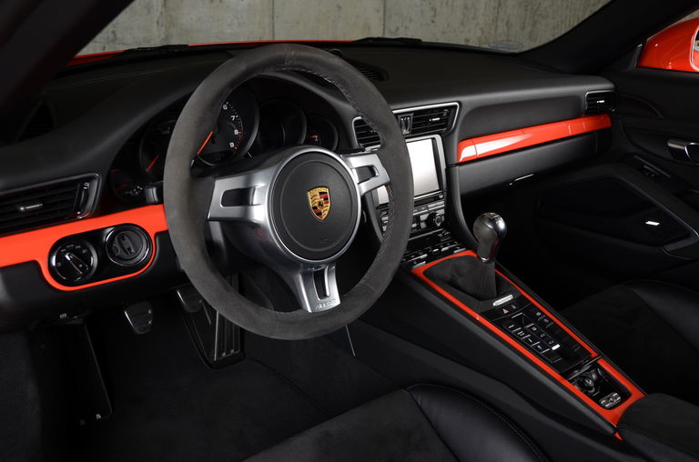 Porsche 991.2 Carrera GTS