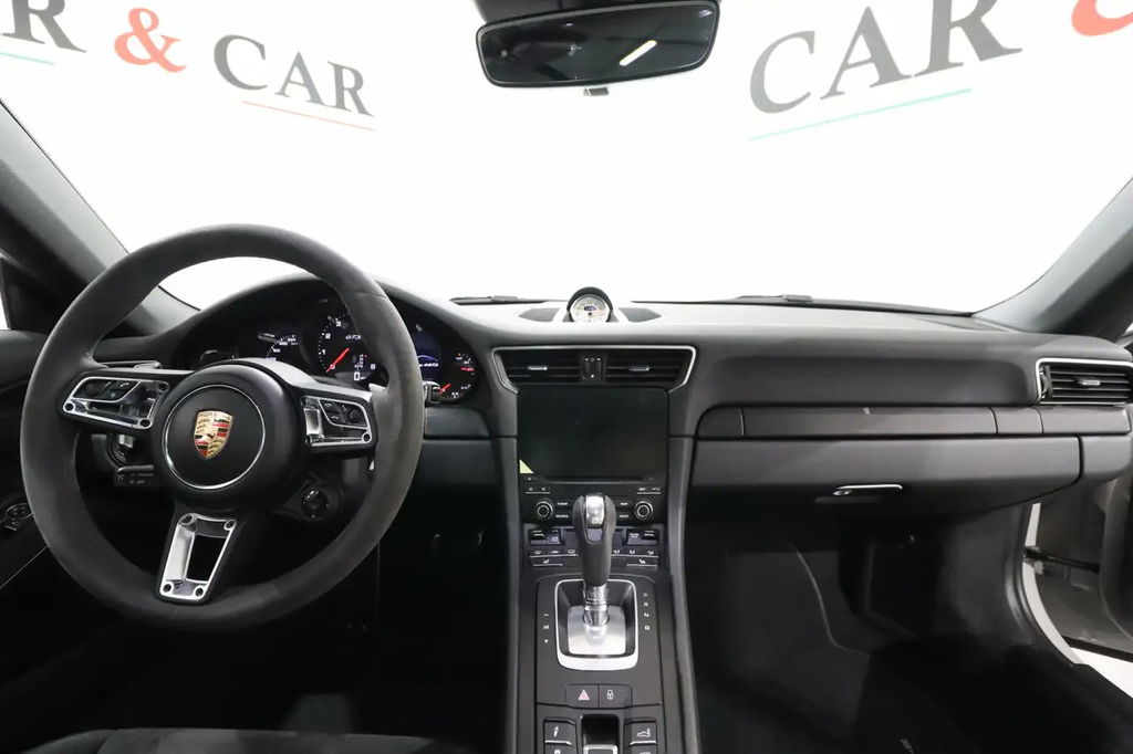 Porsche 991.2 Carrera 4 GTS