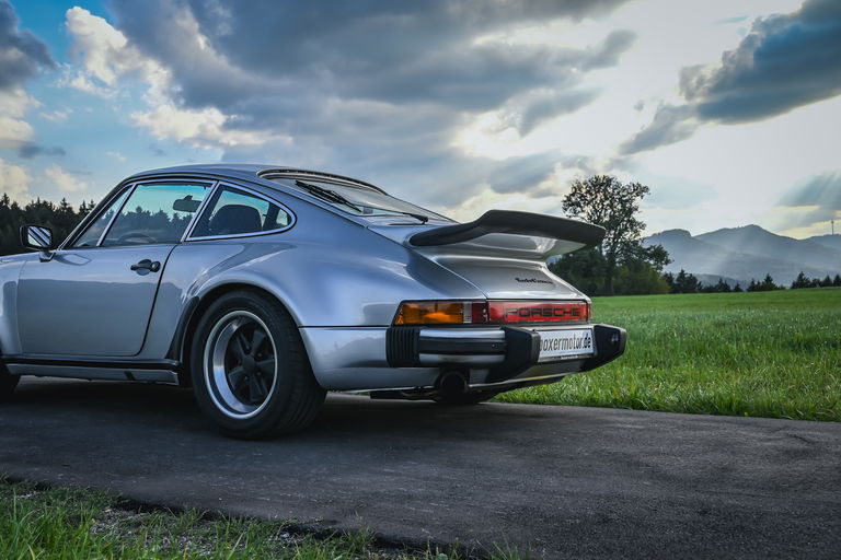 Porsche 911 Turbo 3.0 (US)