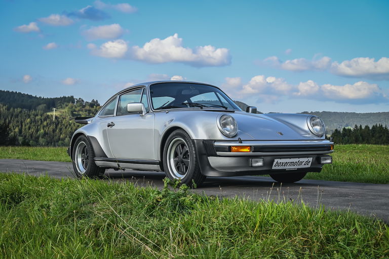 Porsche 911 Turbo 3.0 (US)