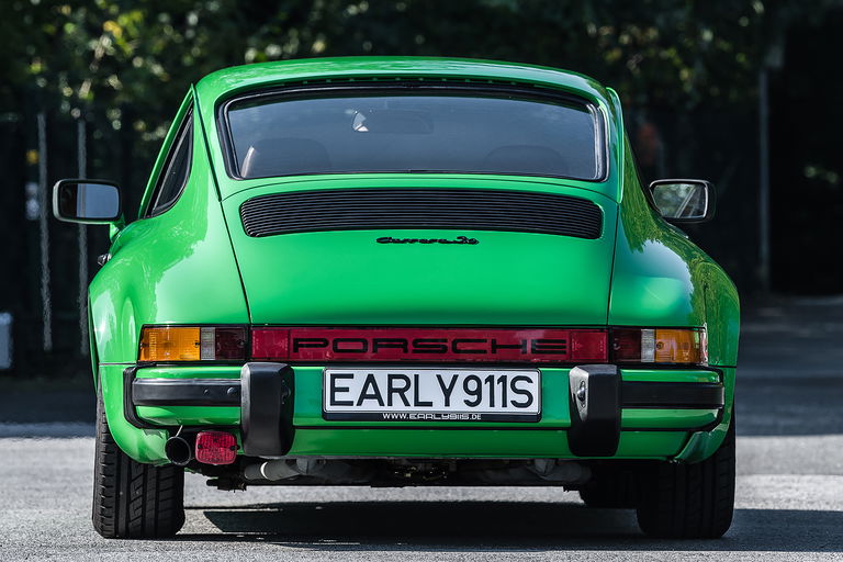 Porsche 911 Carrera 3.0