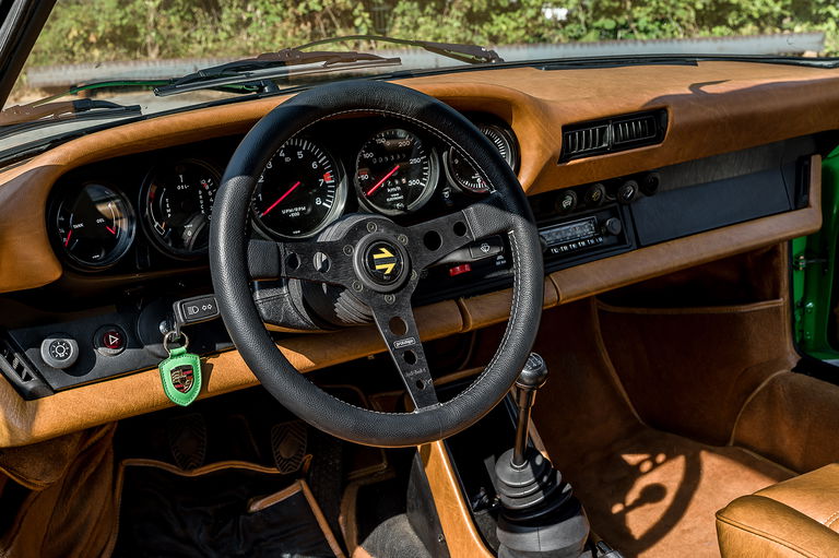 Porsche 911 Carrera 3.0