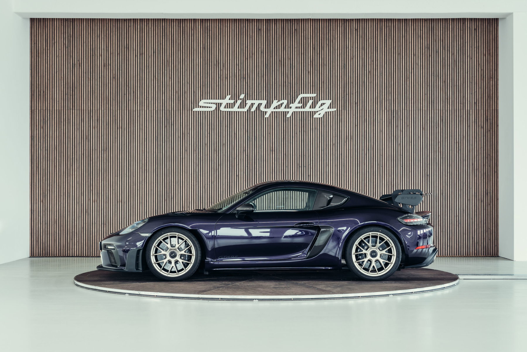 Porsche 718 Cayman GT4 RS 2023 - elferspot.com - Marketplace for