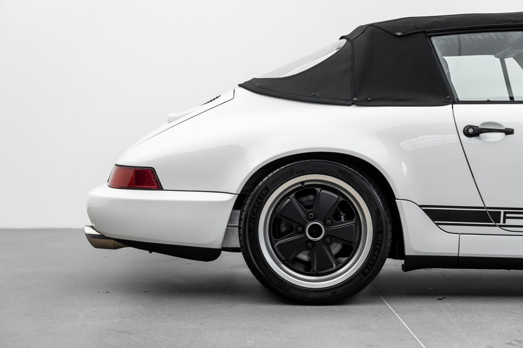 Porsche 964 Carrera 4
