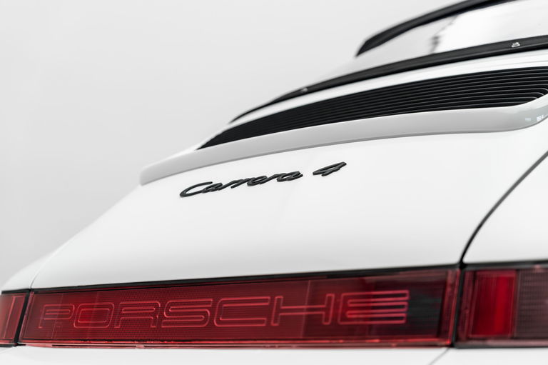 Porsche 964 Carrera 4