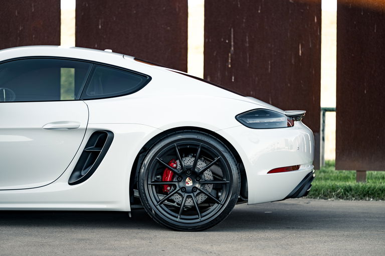 Porsche 718 Cayman GTS 4.0