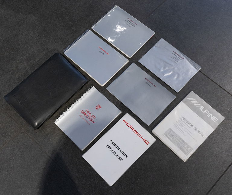 Porsche 964 Carrera 2 Speedster