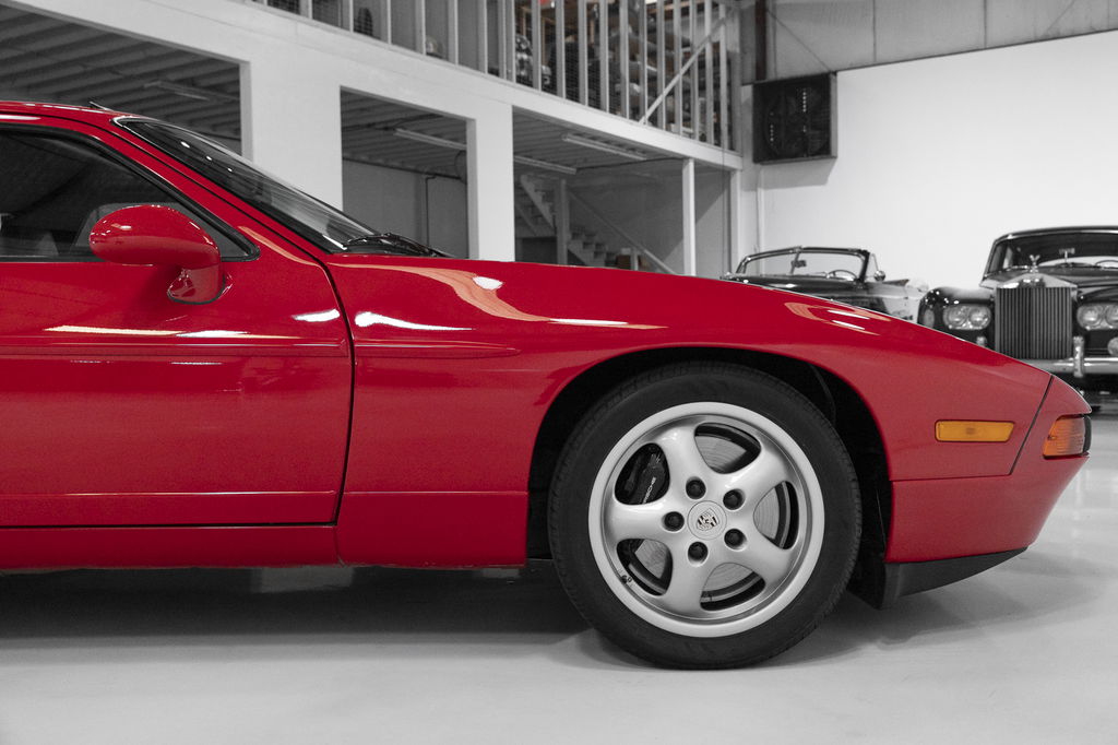 Porsche 928 GTS