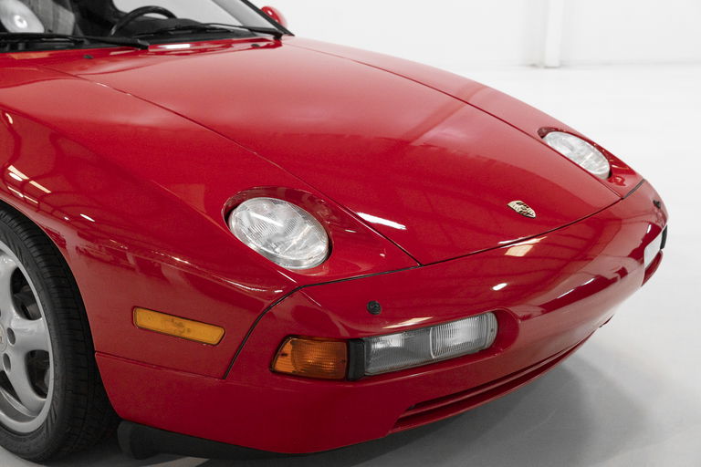 Porsche 928 GTS