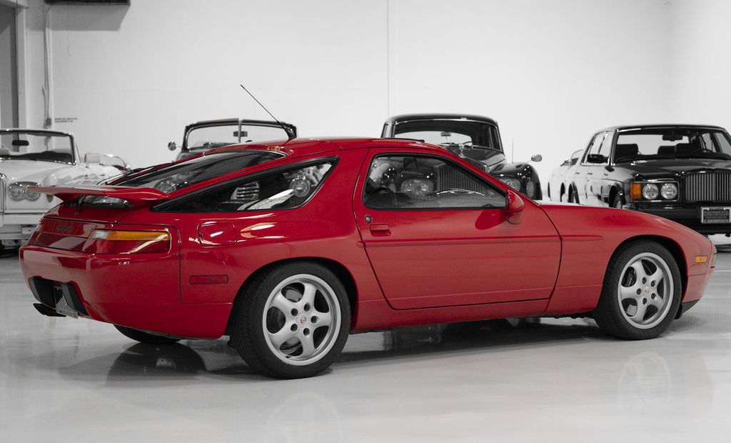 Porsche 928 GTS