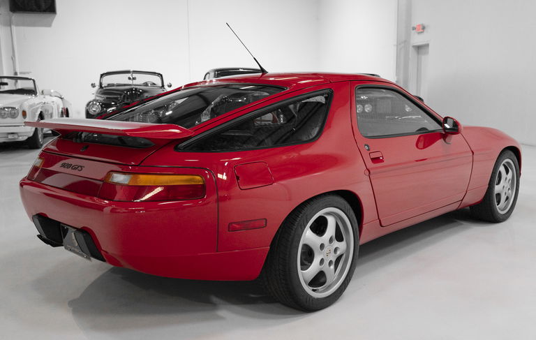 Porsche 928 GTS