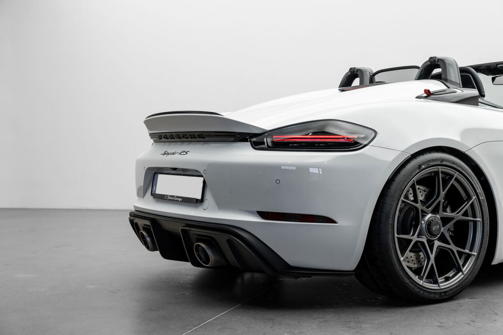 Porsche 718 Spyder RS