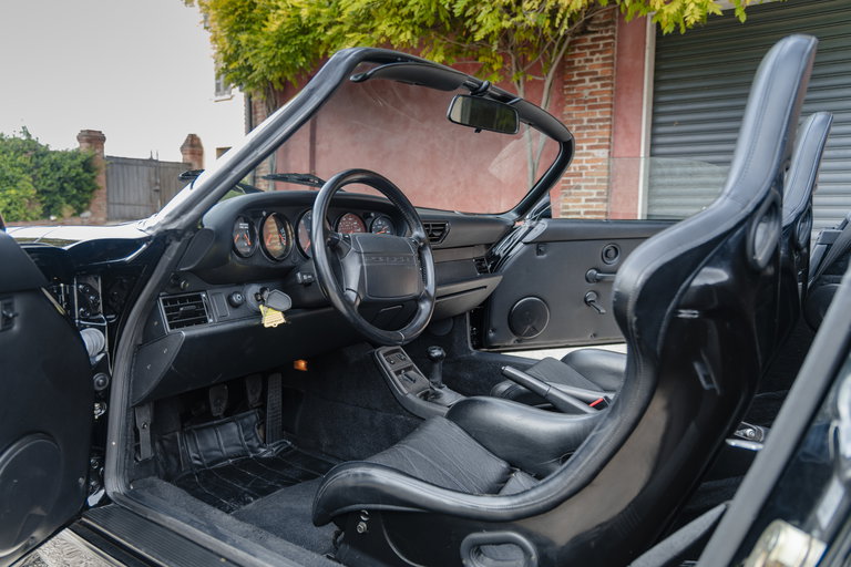 Porsche 964 Carrera 2 Speedster