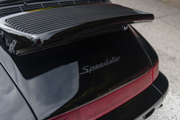 Porsche 964 Carrera 2 Speedster