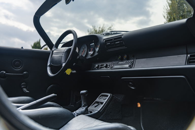 Porsche 964 Carrera 2 Speedster