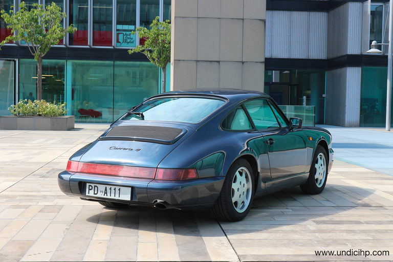 Porsche 964 Carrera 4