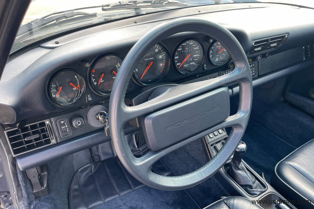 Porsche 964 Carrera 4