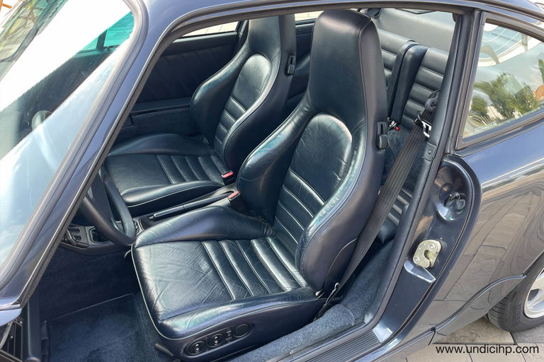 Porsche 964 Carrera 4