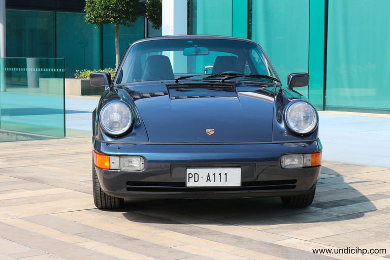 Porsche 964 Carrera 4