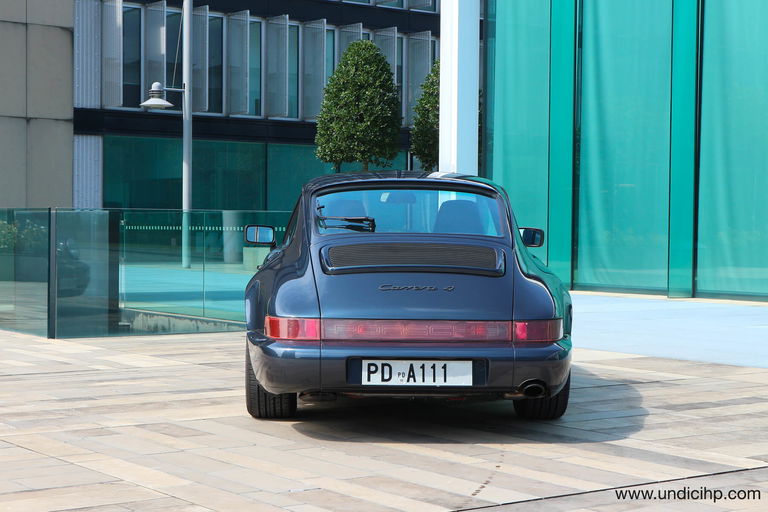 Porsche 964 Carrera 4
