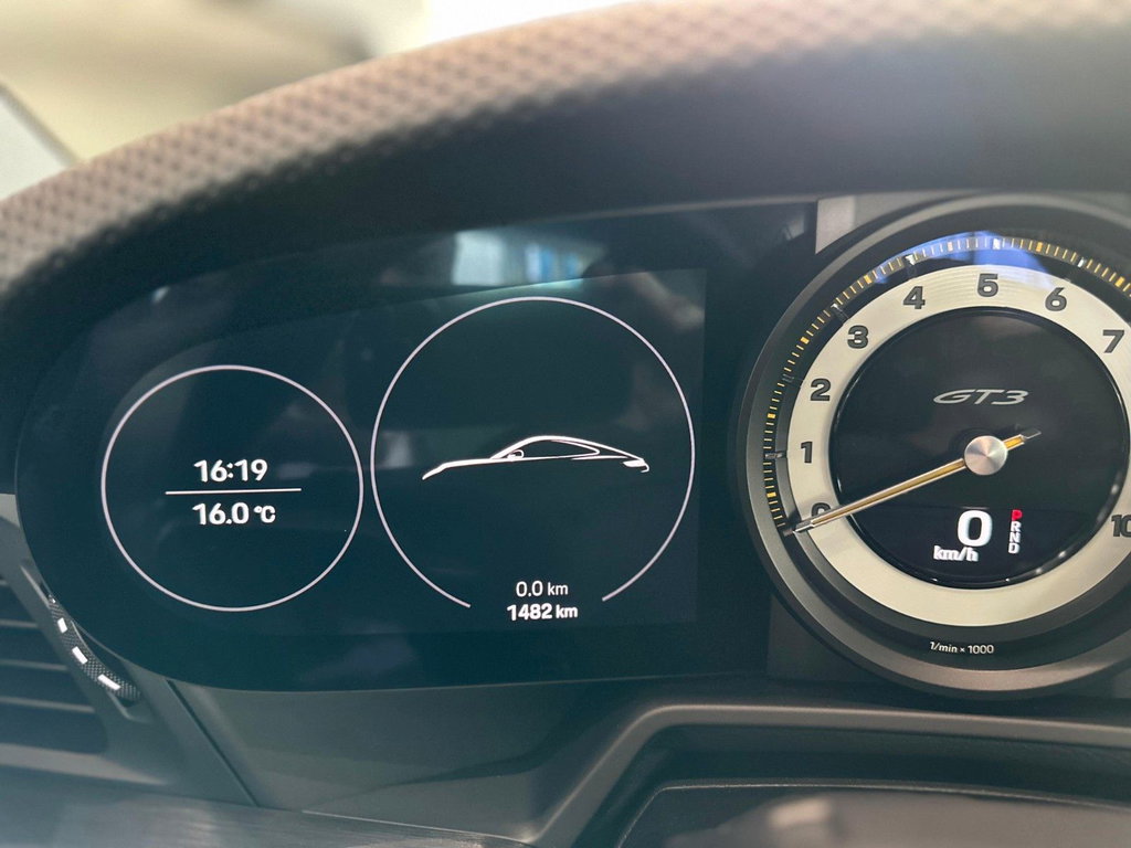 Porsche 992 GT3 Touring