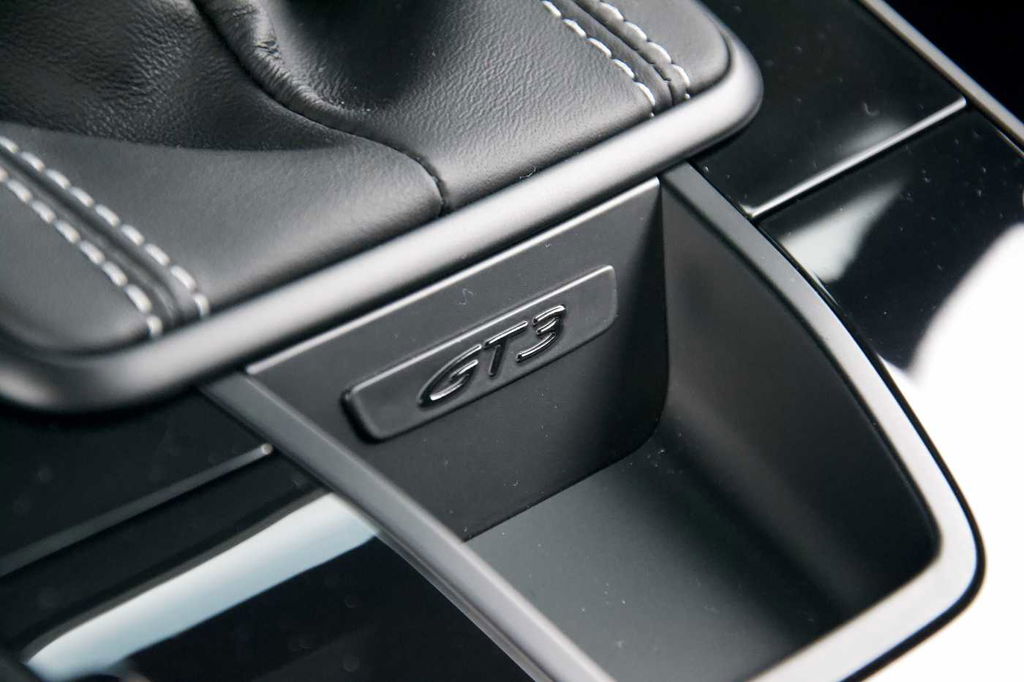 Porsche 992 GT3 Touring